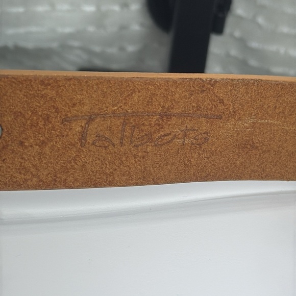 (H)Talbots women's vintage tan Italian leather belt with silver buckle and metal - Picture 5 of 13